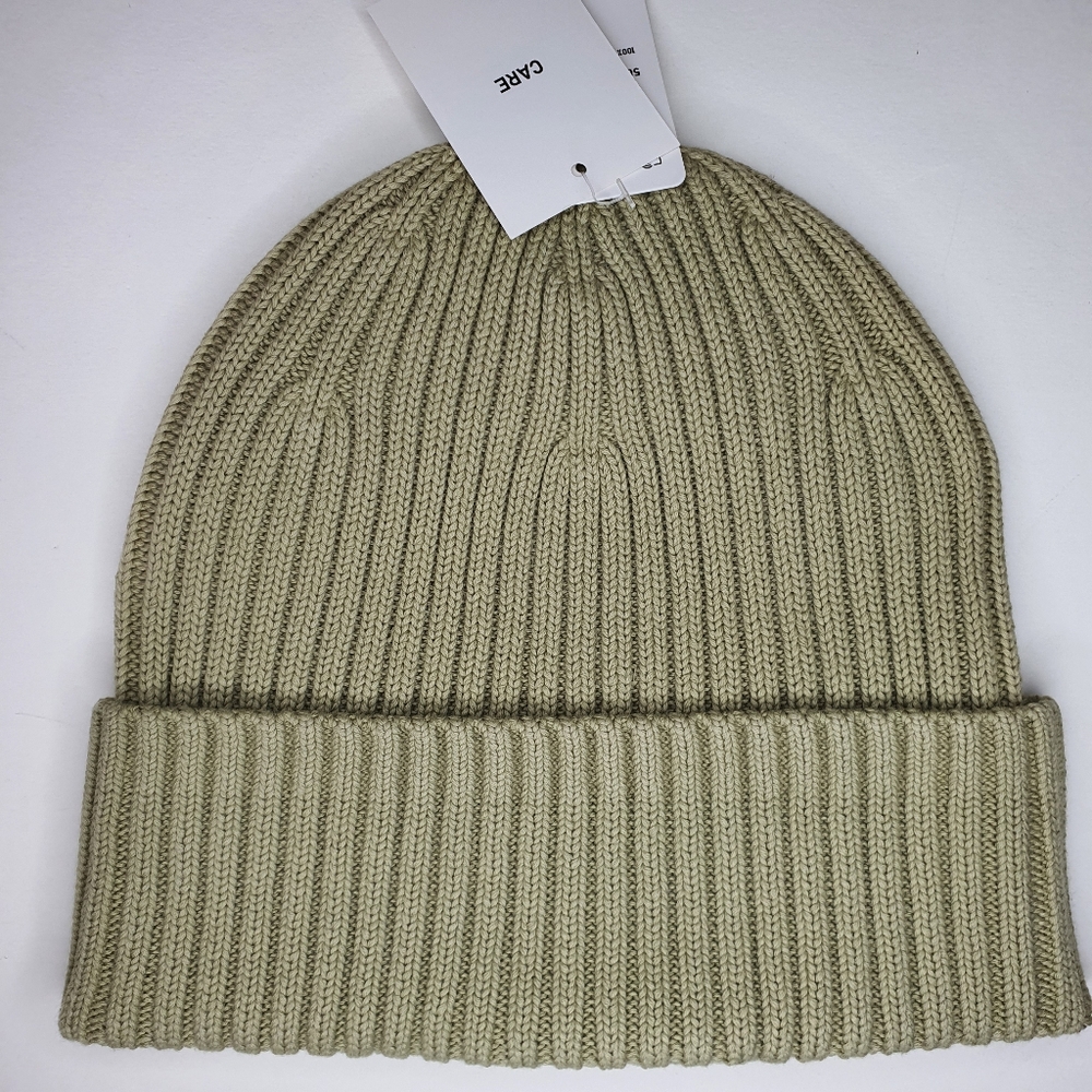 Uniqlo Light Green Ribbed Beanie NWT - Picture 2 of 4